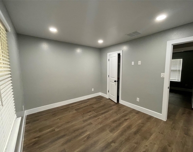 6202 Hogan Ave - Photo Thumbnail 16