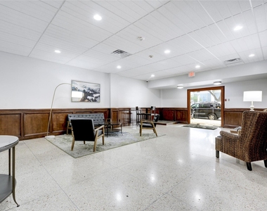 1800 Lavaca St - Photo Thumbnail 23