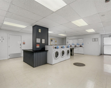1800 Lavaca St - Photo Thumbnail 19