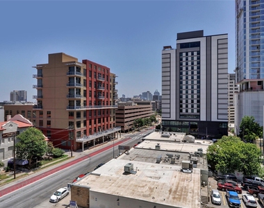 1800 Lavaca St - Photo Thumbnail 15