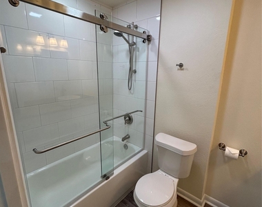 100 Bay Point Dr - Photo Thumbnail 11