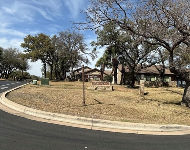 100 Bay Point Dr - Photo Thumbnail 13
