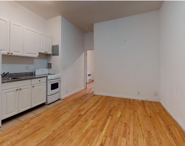  East 93rd Street - Photo Thumbnail 2