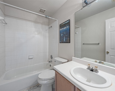 14716 Lantern Ln - Photo Thumbnail 12