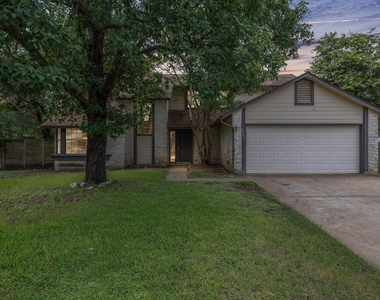8905 Bridgewood Trl - Photo Thumbnail 1