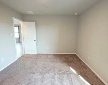 10799 Prusiner Dr - Photo Thumbnail 7