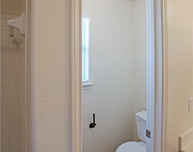 2903 Don Hill Ln - Photo Thumbnail 10