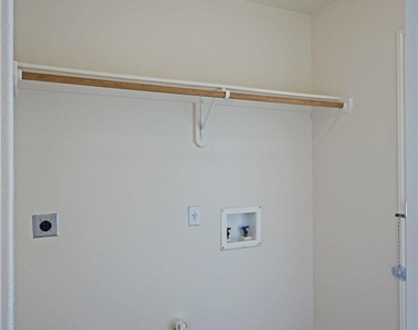 2903 Don Hill Ln - Photo Thumbnail 21
