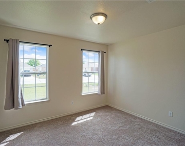 2903 Don Hill Ln - Photo Thumbnail 16