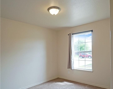 2903 Don Hill Ln - Photo Thumbnail 17