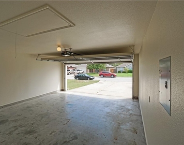 2903 Don Hill Ln - Photo Thumbnail 20