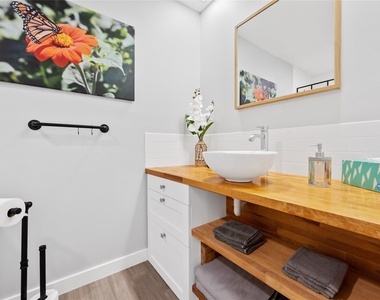 2711 Trail Of Madrones St - Photo Thumbnail 17