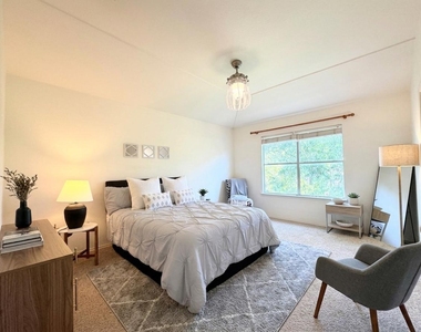 9802 Copper Creek Dr - Photo Thumbnail 20
