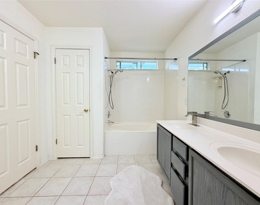 9802 Copper Creek Dr - Photo Thumbnail 25