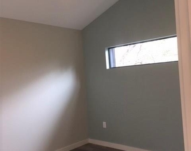 1524 Piedmont Ave - Photo Thumbnail 14
