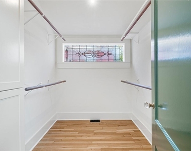 702 W Gibson St - Photo Thumbnail 27