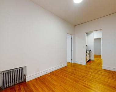 East 87th Street - Photo Thumbnail 5