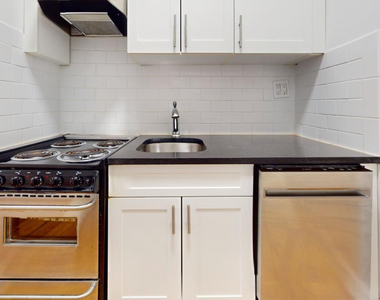 East 87th Street - Photo Thumbnail 1