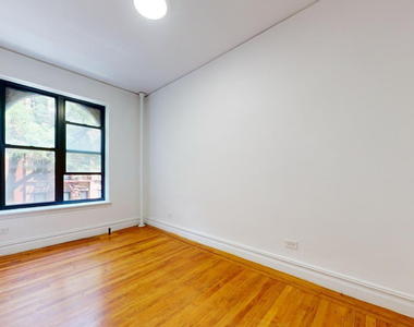 East 87th Street - Photo Thumbnail 2
