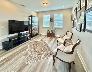 6887 Azalea Grove Drive - Photo Thumbnail 16