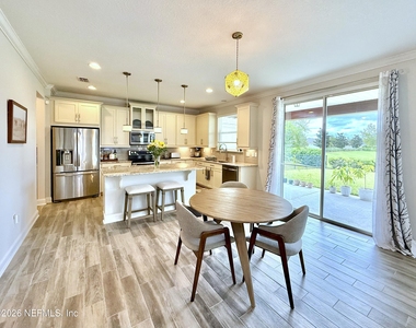 6887 Azalea Grove Drive - Photo Thumbnail 10