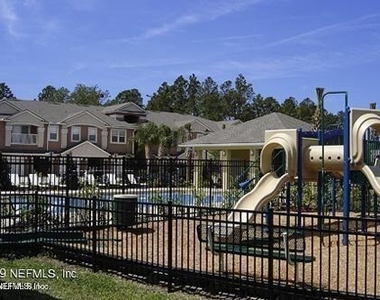 13785 Herons Landing Way Way - Photo Thumbnail 32