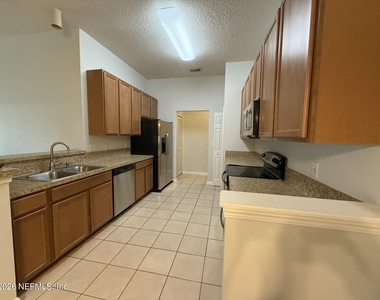 13785 Herons Landing Way Way - Photo Thumbnail 5