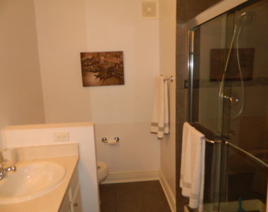 13810 Sutton Park Drive N - Photo Thumbnail 5
