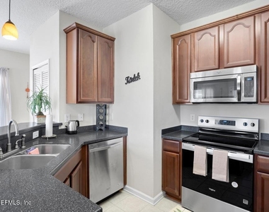 7157 Deerfoot Point Circle - Photo Thumbnail 13