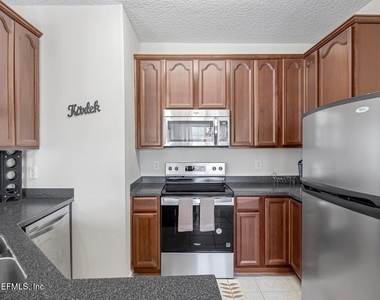7157 Deerfoot Point Circle - Photo Thumbnail 14