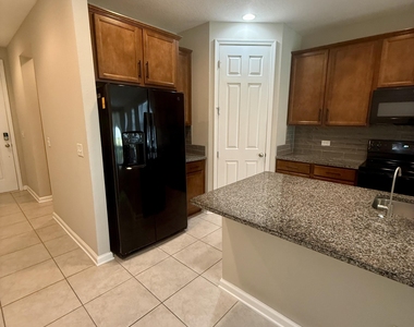 5162 Sawmill Point Way - Photo Thumbnail 8