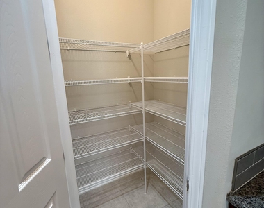 5162 Sawmill Point Way - Photo Thumbnail 13