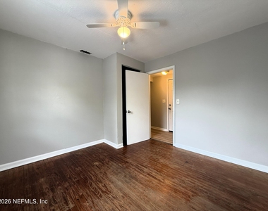 843 Mackinaw Street - Photo Thumbnail 16