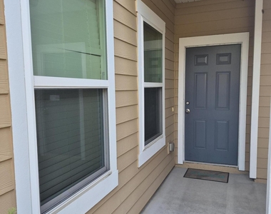 141 Whitland Way - Photo Thumbnail 2
