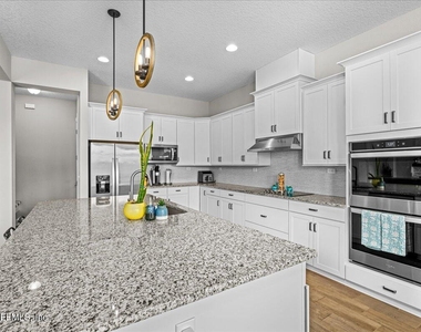 71 Lansing Court - Photo Thumbnail 18
