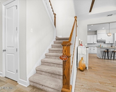 71 Lansing Court - Photo Thumbnail 34