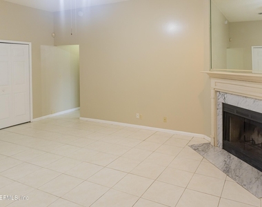 13625 Las Brisas Way - Photo Thumbnail 2
