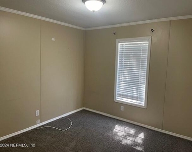 8891 E Snellgrove Avenue - Photo Thumbnail 5