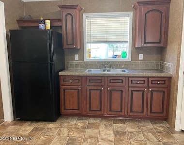8891 E Snellgrove Avenue - Photo Thumbnail 4
