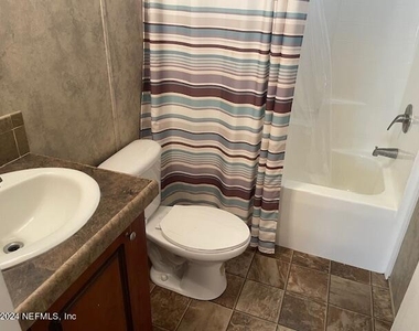 8891 E Snellgrove Avenue - Photo Thumbnail 7