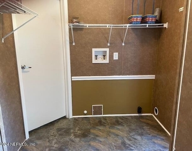 8891 E Snellgrove Avenue - Photo Thumbnail 11