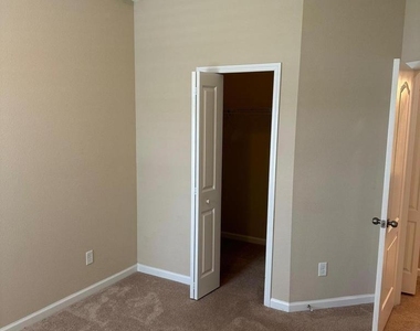 1440 Aspenwood Drive - Photo Thumbnail 15
