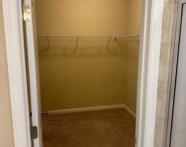 1440 Aspenwood Drive - Photo Thumbnail 9