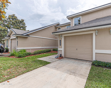 2315 Wood Hollow Lane - Photo Thumbnail 2