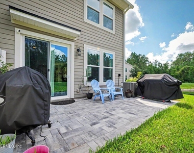 11150 Minnetta Court - Photo Thumbnail 4