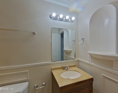 4324 Queensway Drive - Photo Thumbnail 11