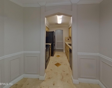 4324 Queensway Drive - Photo Thumbnail 2