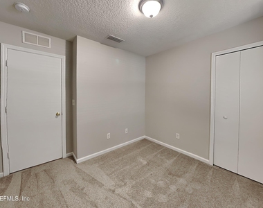 137 Brays Island Lane - Photo Thumbnail 10