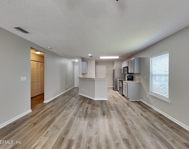 137 Brays Island Lane - Photo Thumbnail 3