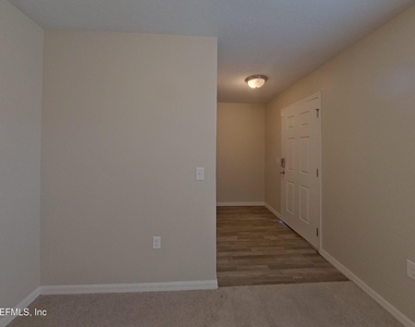 73 Bruce Lane - Photo Thumbnail 4